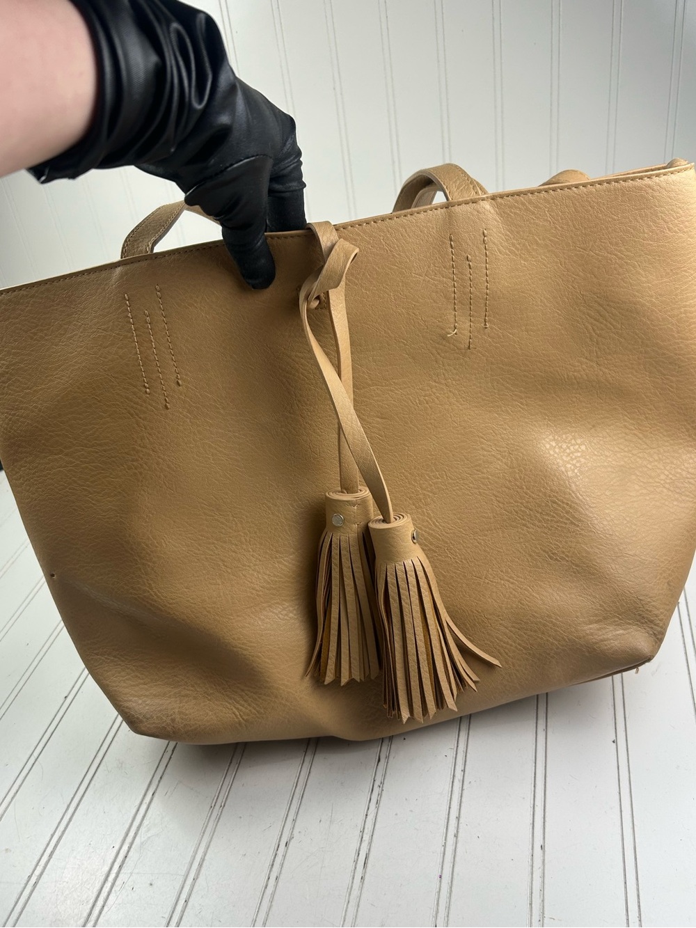 Merona Vintage Y2K Beige Yellow Faux Leather Shoulder and Cosmetic Bag - Picture 8 of 16